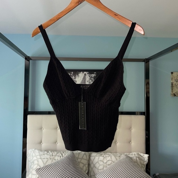 NEW Alice + Olivia Kenna Cable Knit Cropped Tank Crochet Black Sweetheart Neck L - Picture 2 of 11